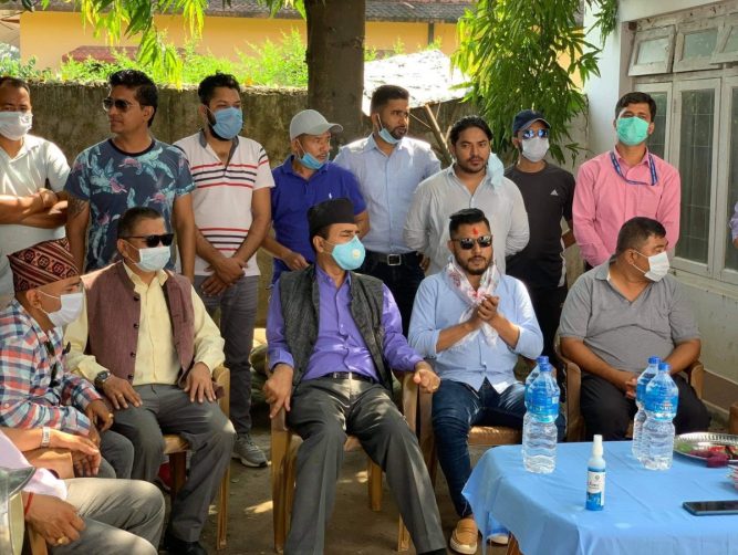 नेविसंघका नेता कार्कीद्वारा जन्मदिनको अवसरमा अपांगहरुलाई सहयोग