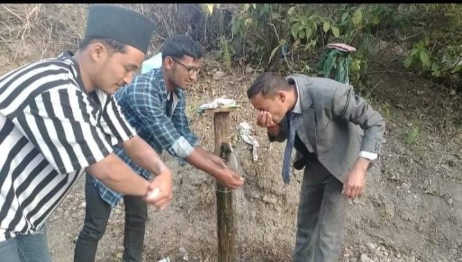 लठ्ठीकाे भरमा खानेपानीको गुजरा ,