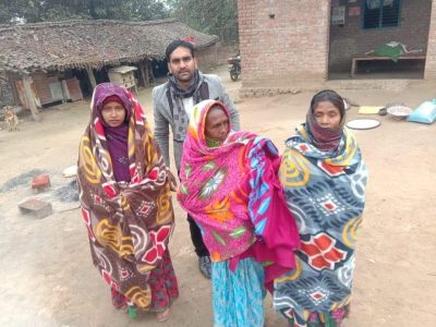 समाजसेवी महेन्द्र यादवद्वारा गरिब विपन्न परिवारलाई सहयोग