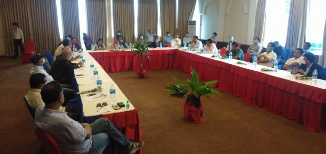 बैंकको निरन्तर फोन, व्यवसायीलाई तनाव