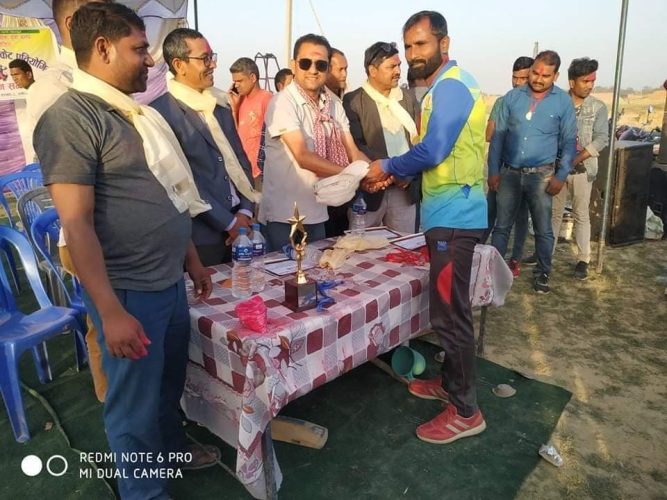 पश्चिम नवलपरासीको सरावलमा खुल्ला क्रिकेट प्रतियोगिता सम्पन्न।