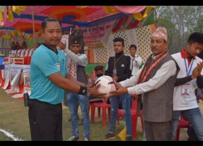 सुनवलमा जारी द लर्ड बुद्ध कप नाइन ए साईड खुल्ला नकआउट फुटवल प्रतियोगितामा लर्ड बुद्ध रेड बिजयी