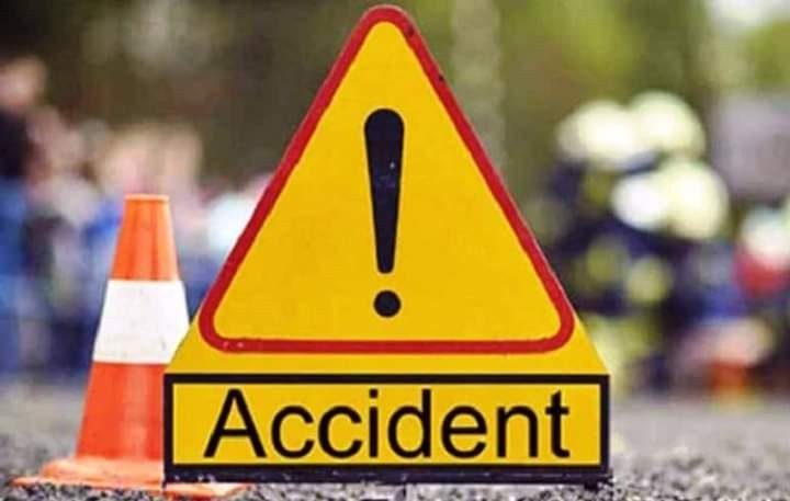 बसले मोटरसाइकललाई ठक्कर दिँदा स्याङ्जामा दुई जनाको मृत्यु
