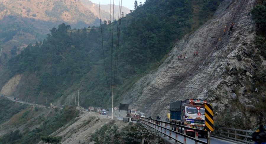 नारायणगढ-मुग्लिन सडक आजदेखि दिउँसो बन्द हुने
